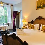 Lissanisky House Bed & Breakfast 4*