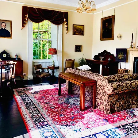 Bed and breakfast Lissanisky House *
