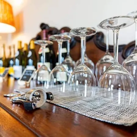 Bed & Breakfast Lissanisky House 4*