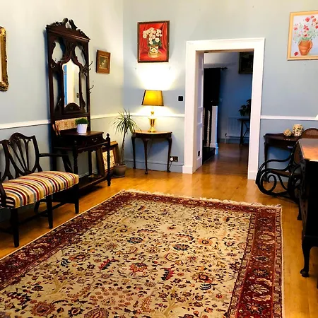 Lissanisky House Bed and breakfast